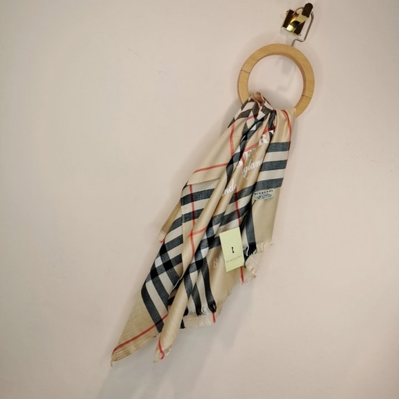 BURBERRY Checked silk-twill scarf | NET-A-PORTER Square  scarf BURBERRY